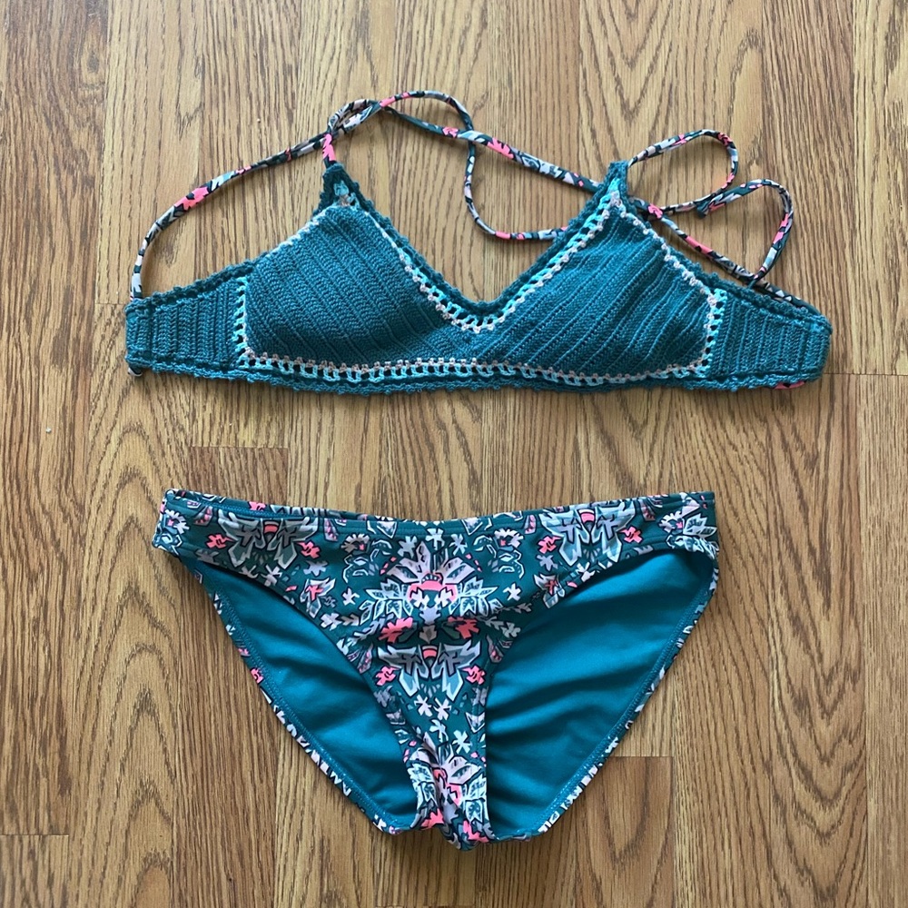 S top M bottoms bikini!